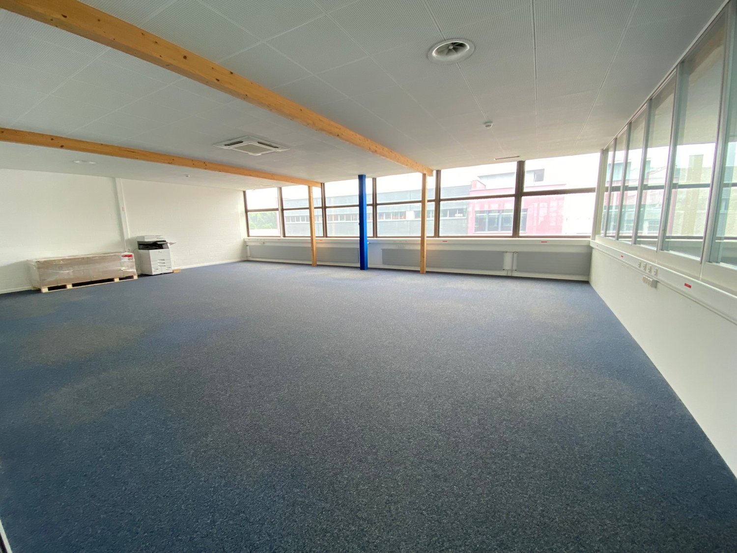 1210m² commercial, photo 6 sur 7