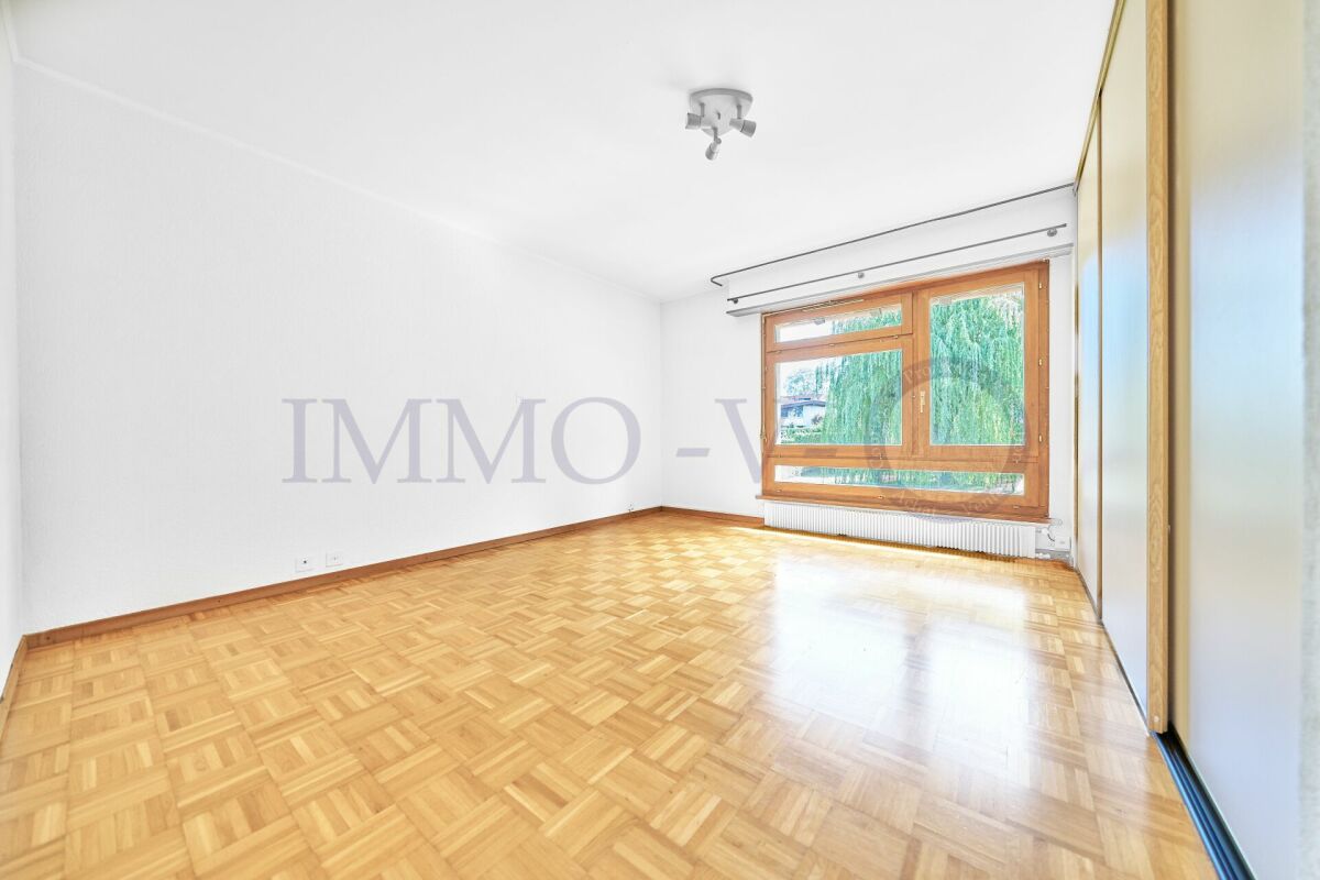 8 Zimmer Einfamilienhaus, Foto 7 von 10