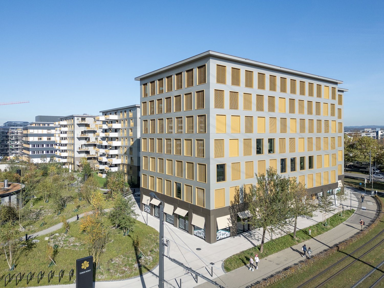179m² office