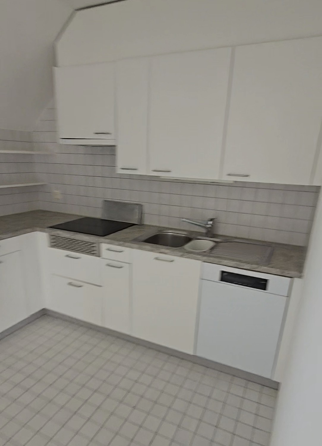 Chambre dans un appartement partagé