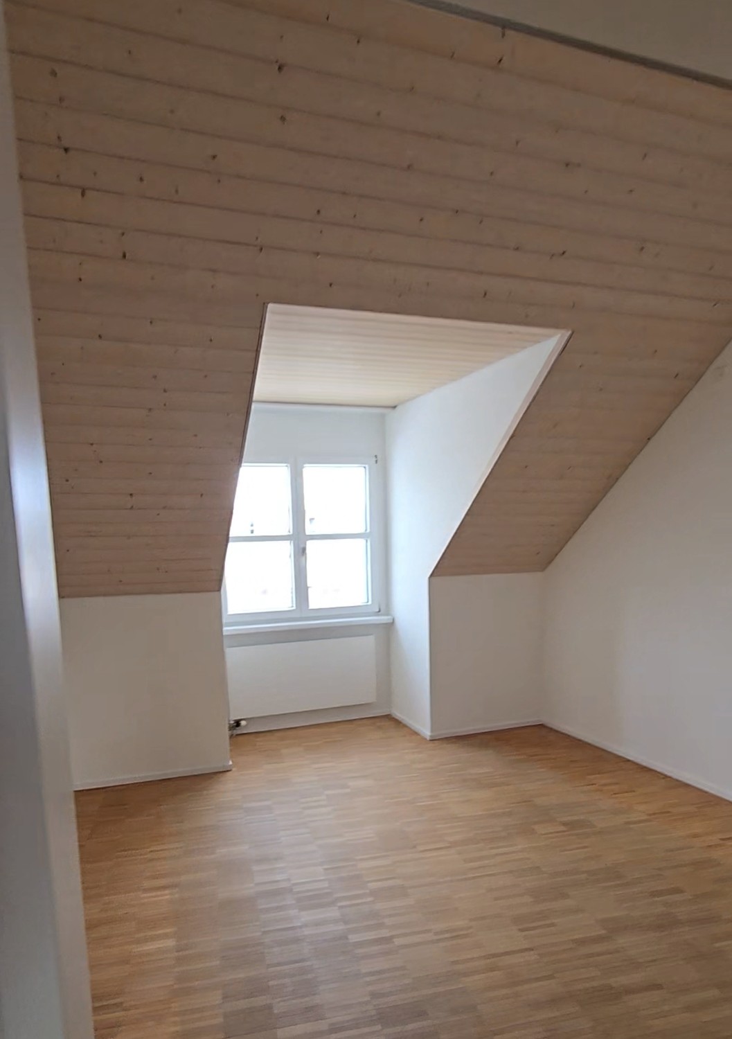 Chambre dans un appartement partagé