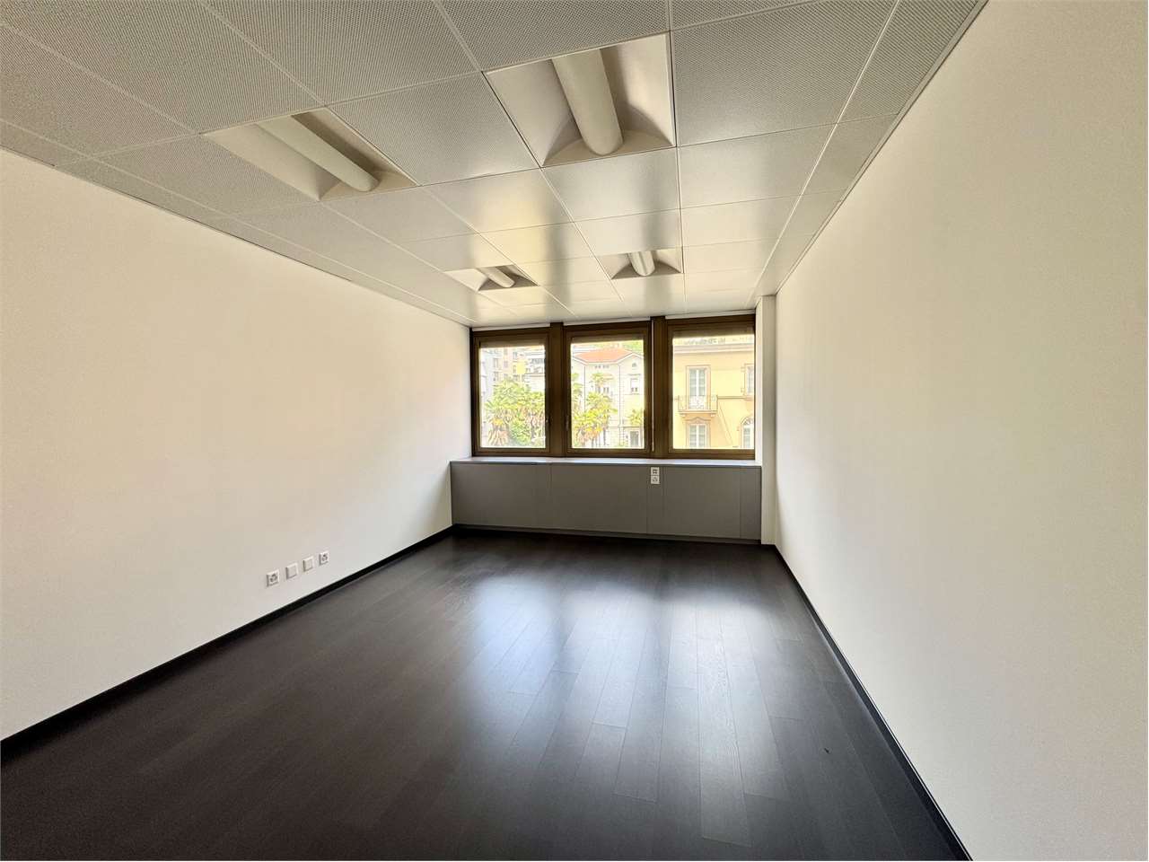 Bureau, photo 3 sur 4
