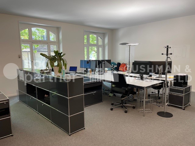 430m² Büro