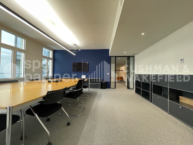 430m² Büro