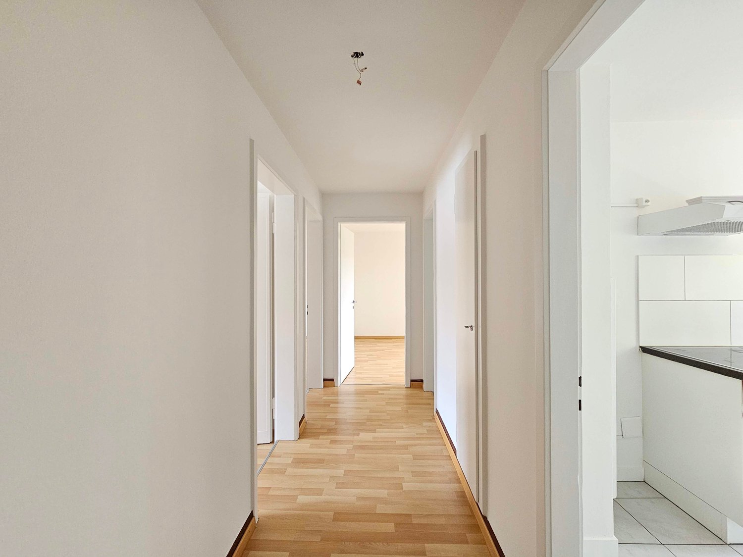 3 rooms apartment, Foto 10 von 10
