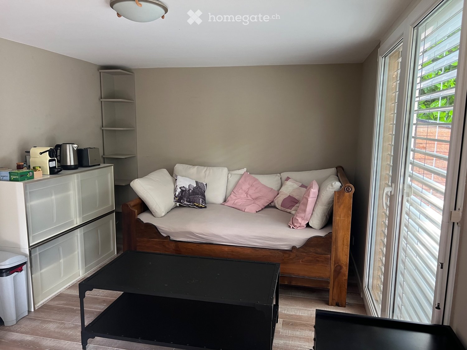 1 room single room