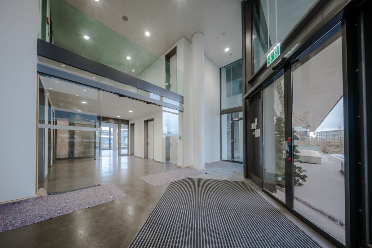409m² commercial, foto 2 di 7