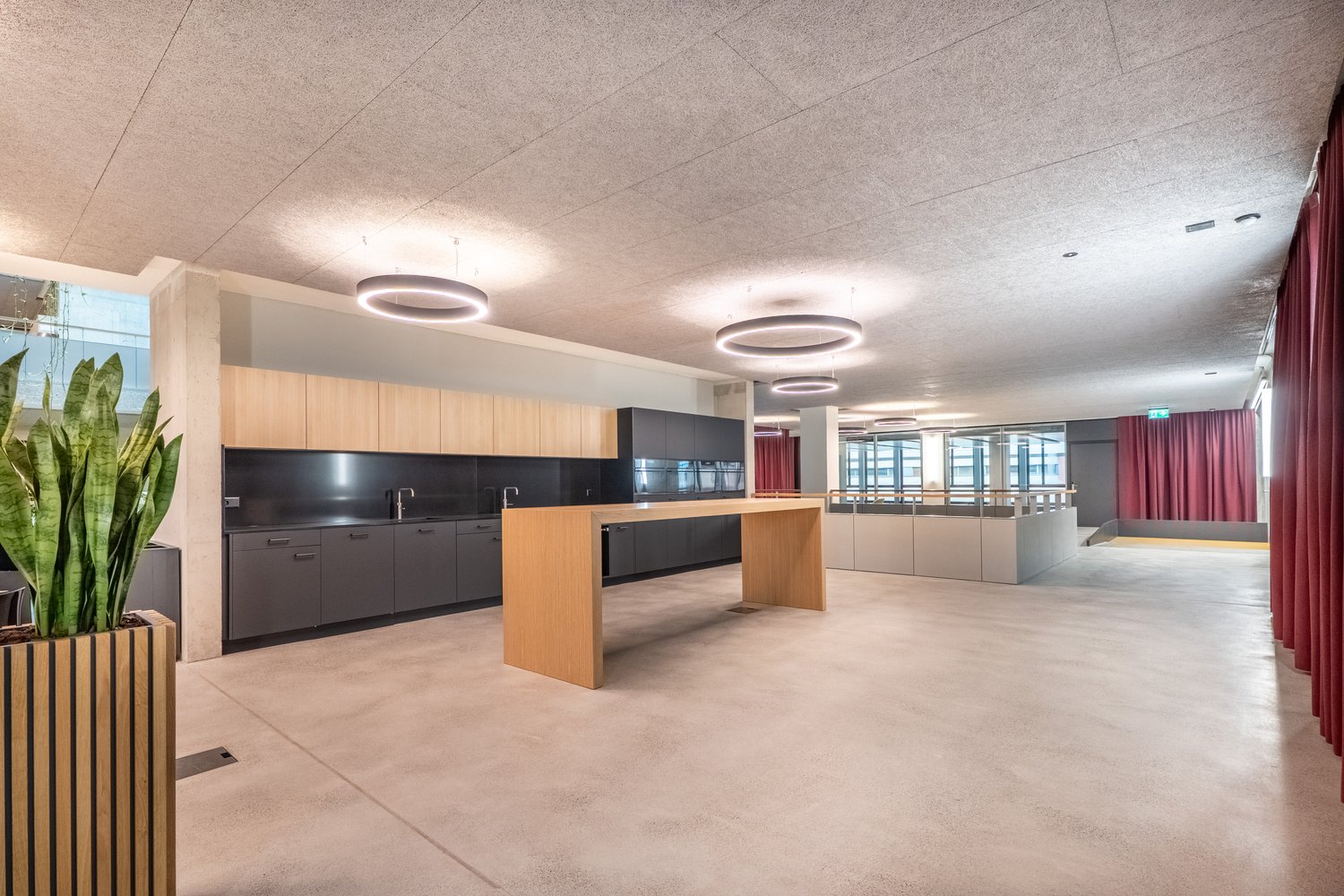 327m² office, Foto 1 von 10