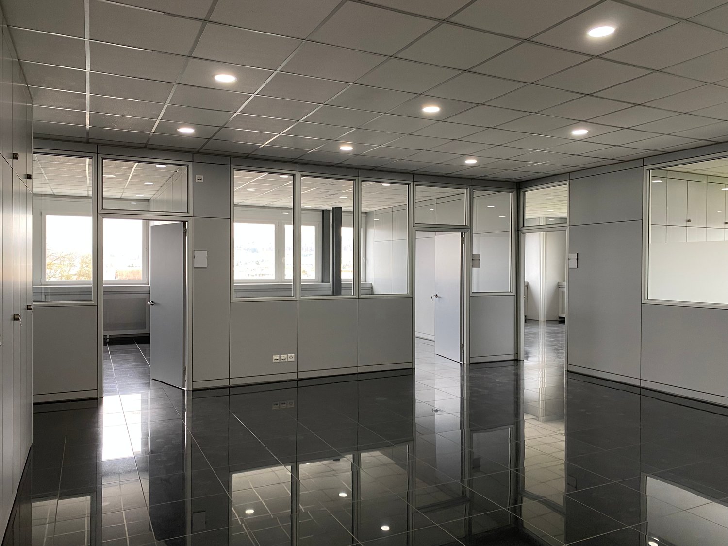 713m² commerciale