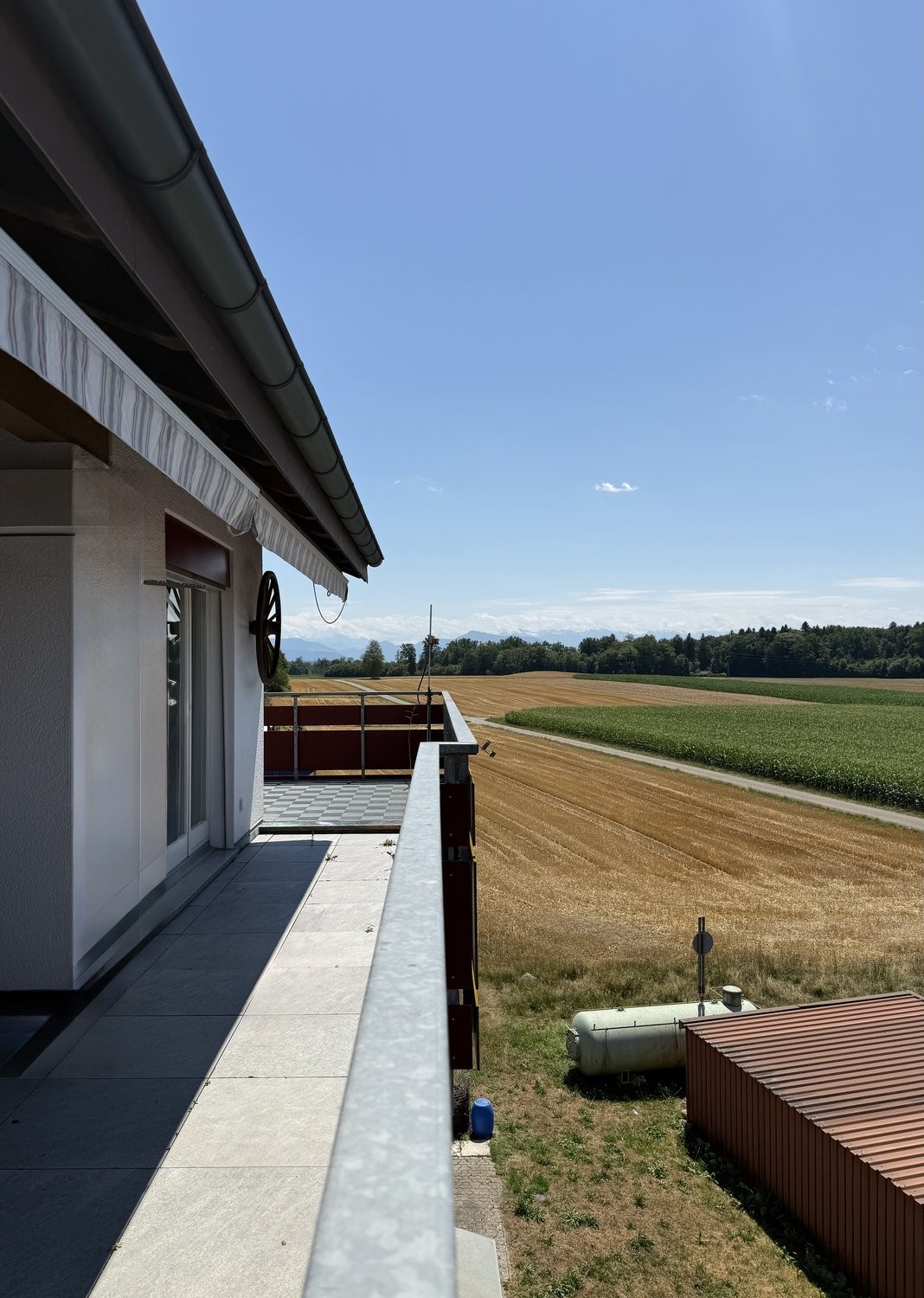 Appartamento mansardato di 5 ½ locali, foto 3 di 10