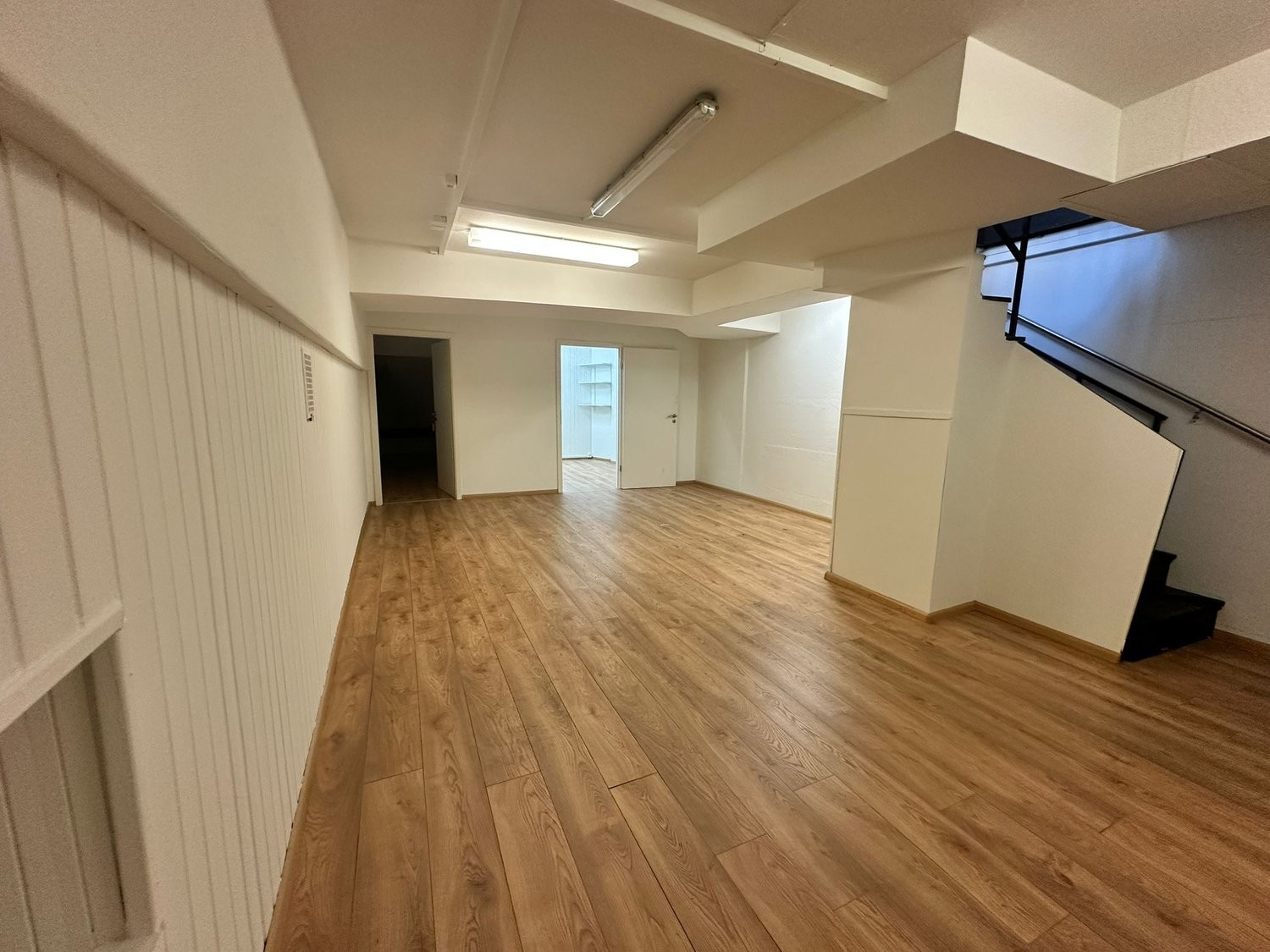 110m² shop, Foto 3 von 6