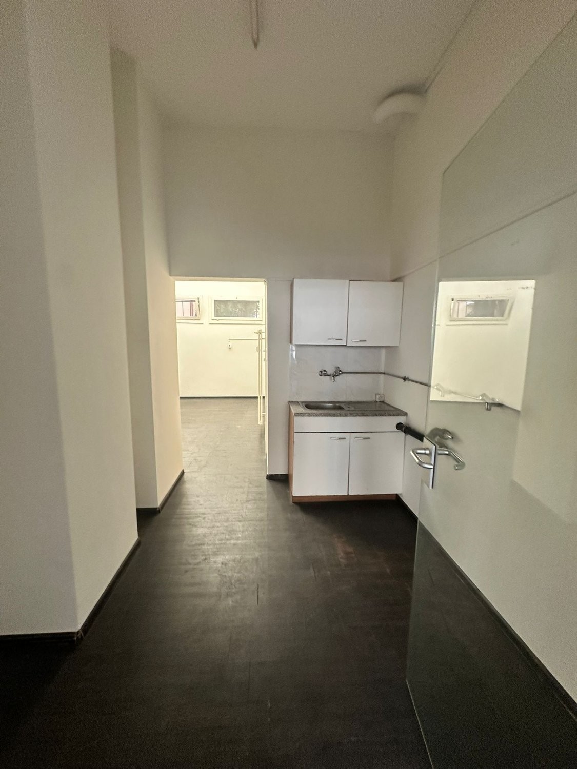 110m² shop, Foto 5 von 6