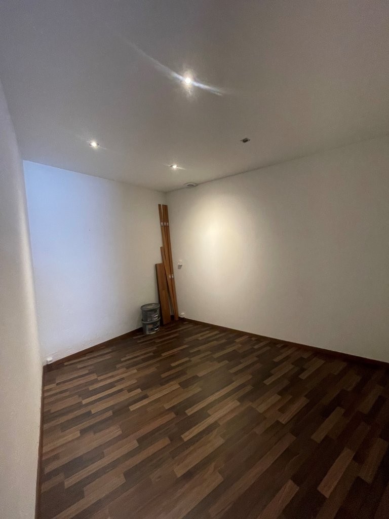 135m² shop, Foto 2 von 6
