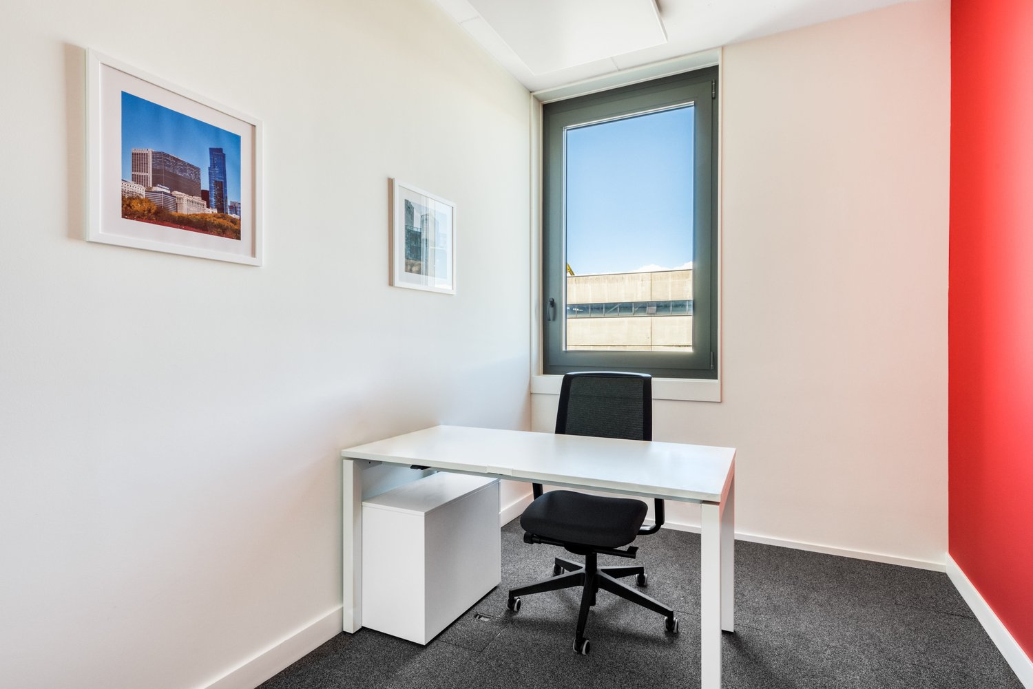 75m² office