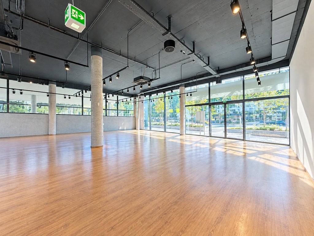 235m² Gewerbe, Foto 1 von 7