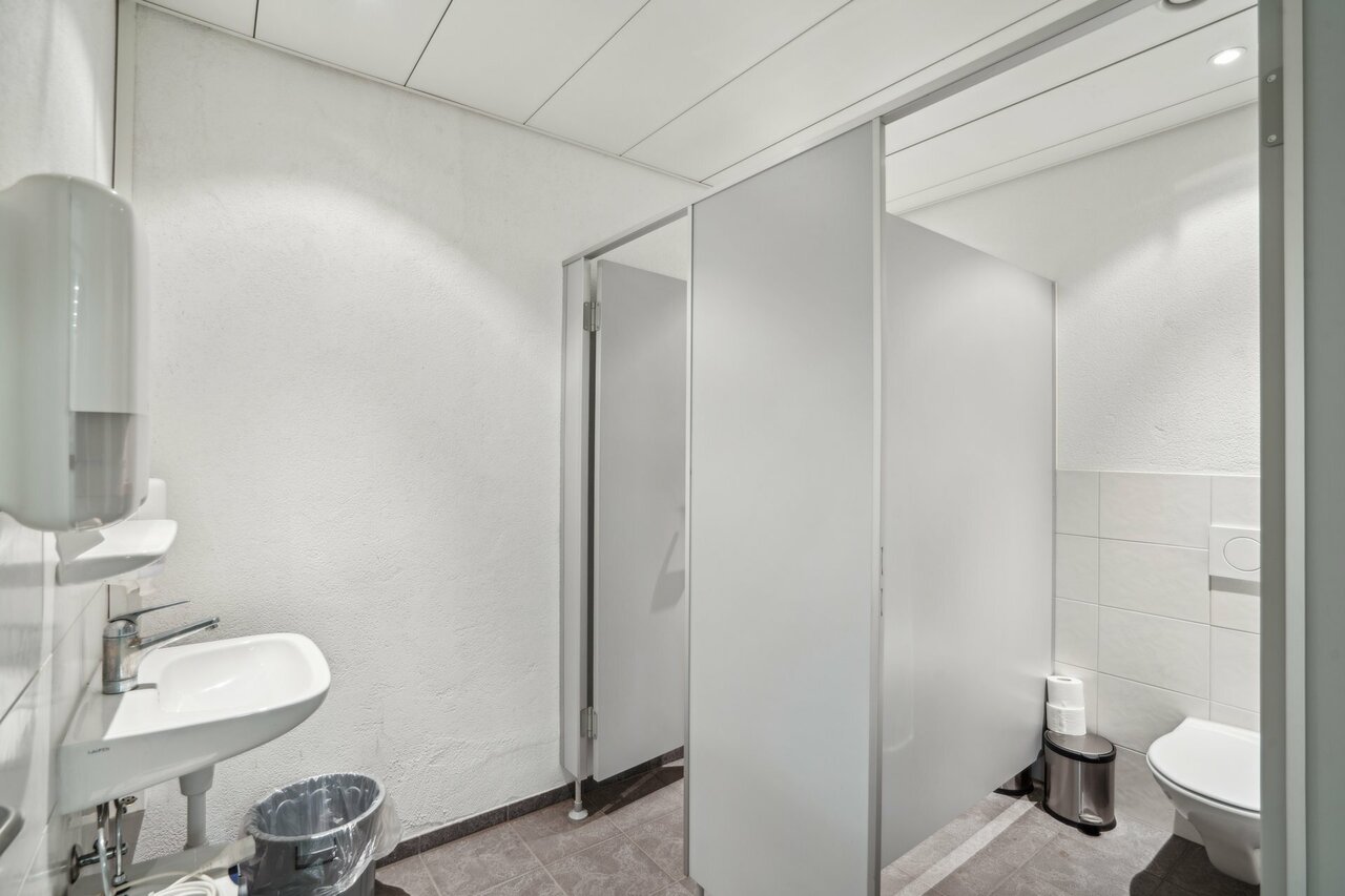 154m² commerciale
