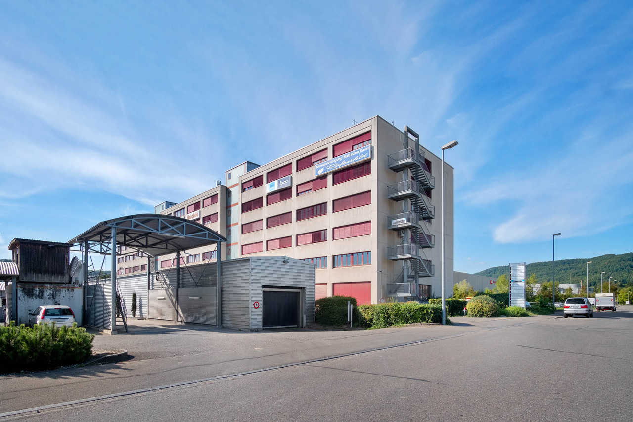 154m² commerciale