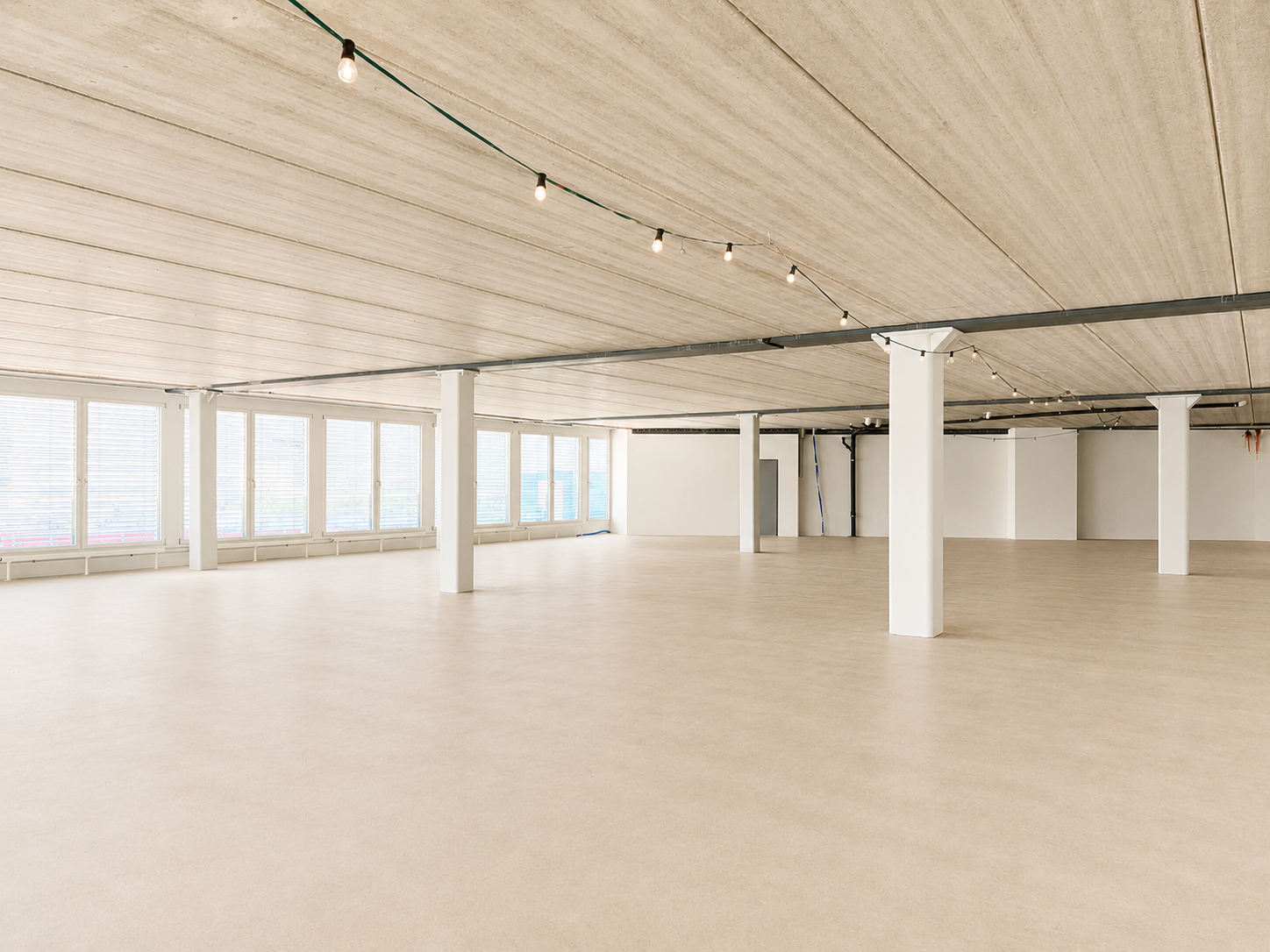 460m² ufficio, foto 5 di 9
