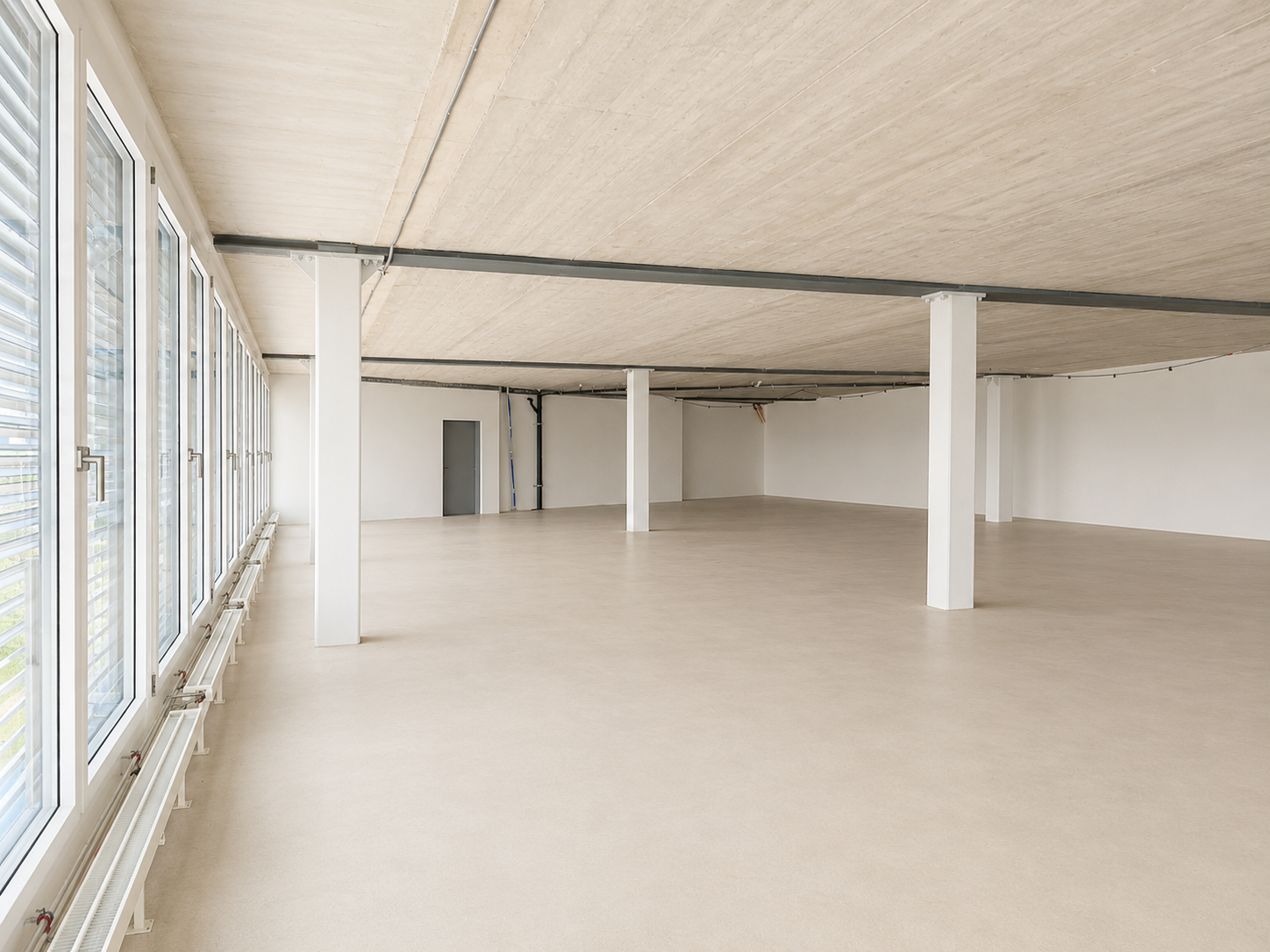 460m² ufficio, foto 3 di 9