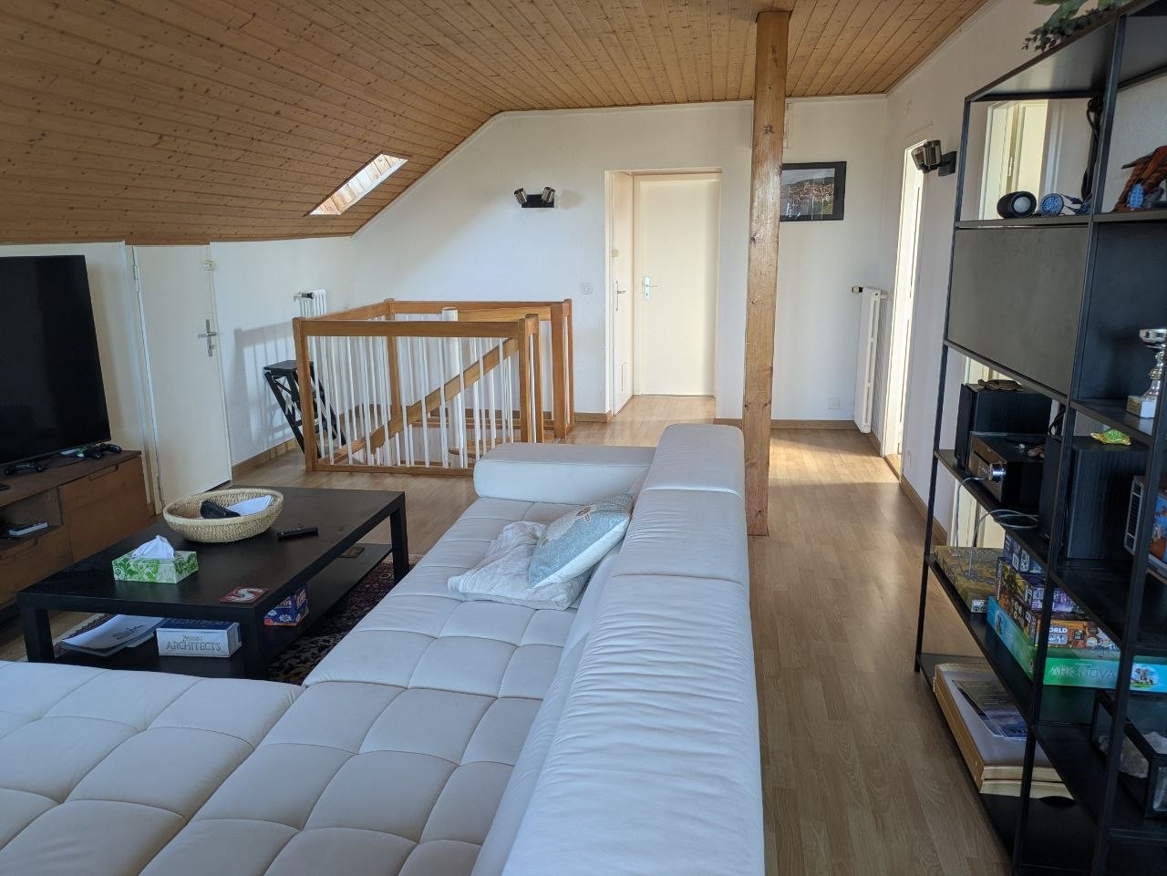 6 rooms apartment