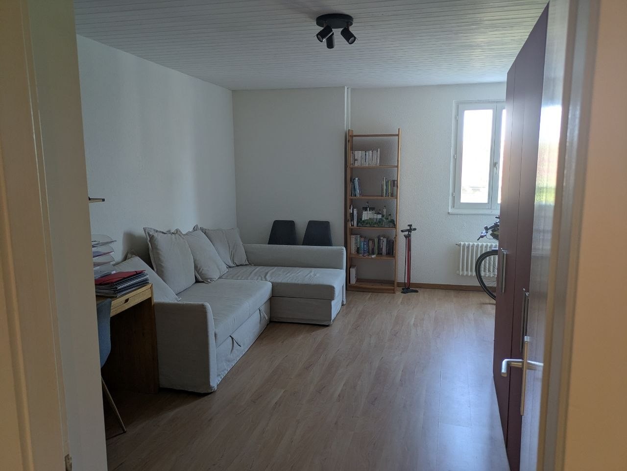 6 rooms apartment