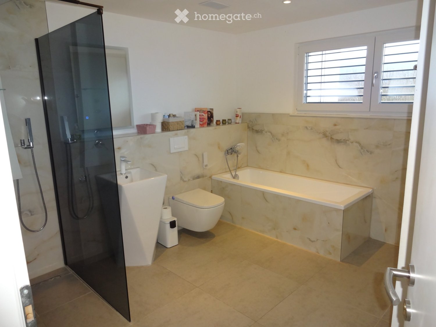 1 room single room