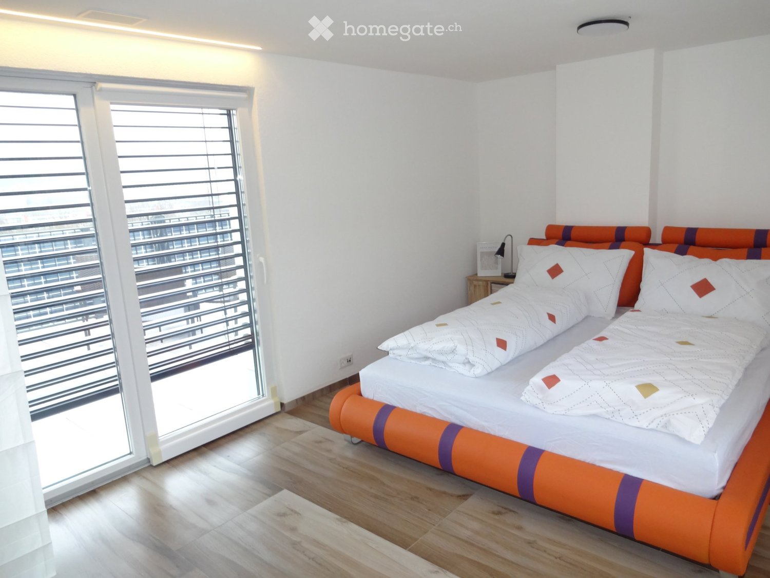 1 room single room