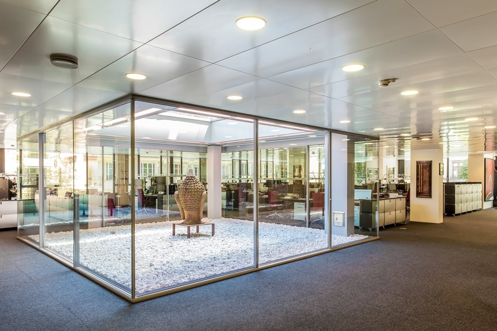 3604m² office