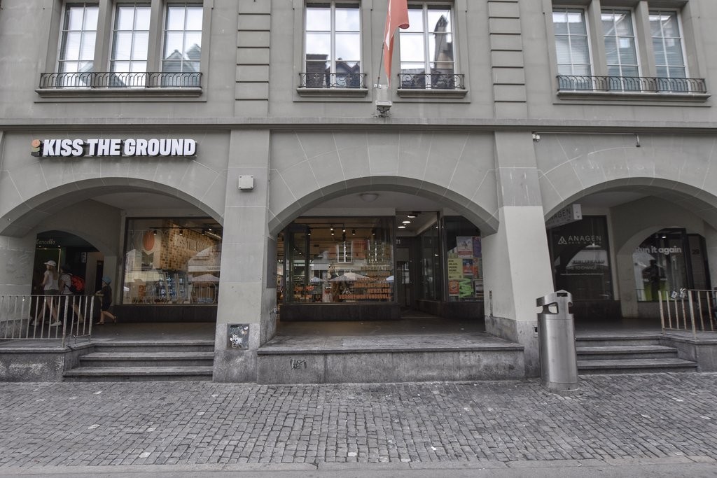 133m² commercial