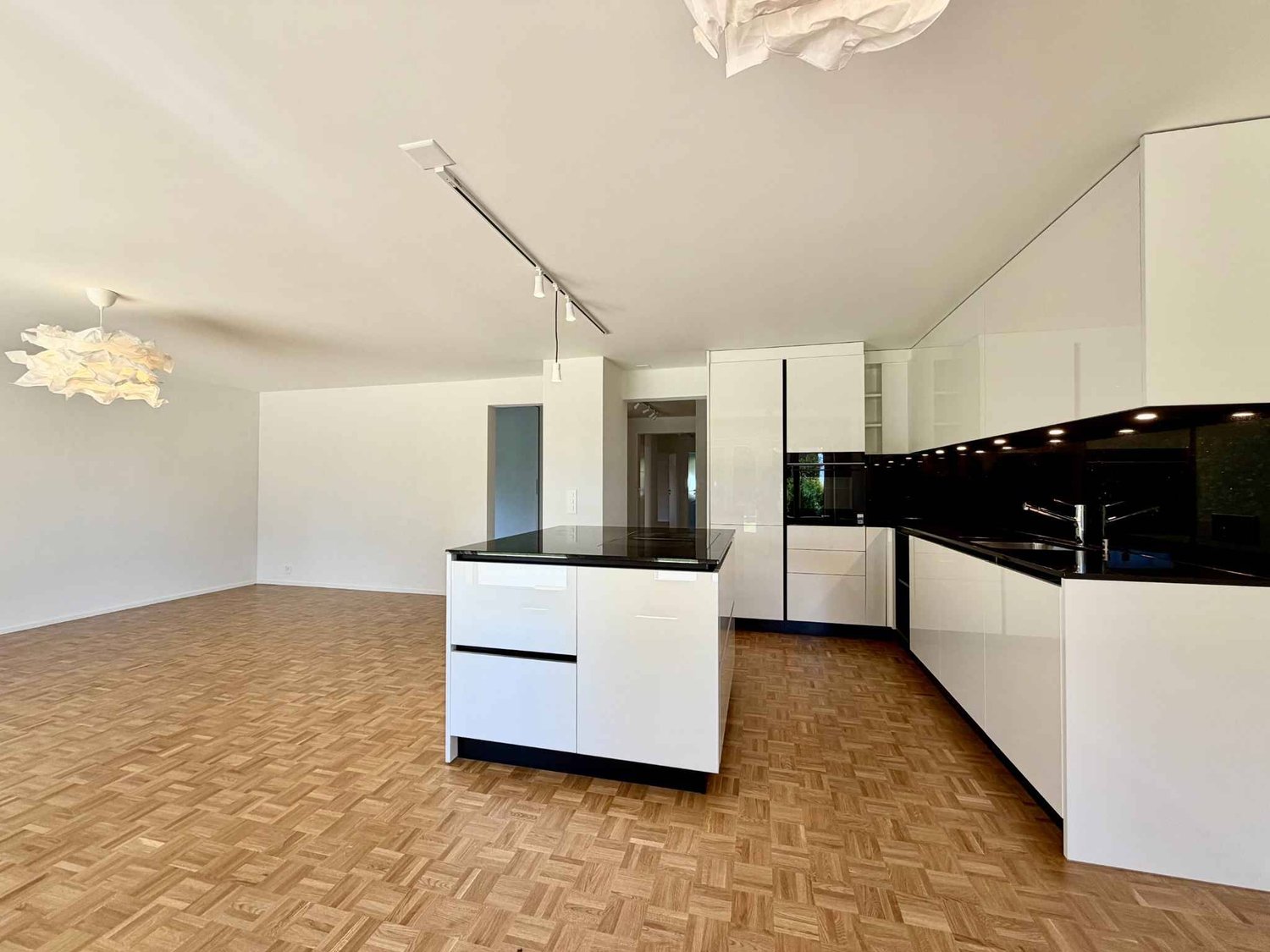 5 ½ Zimmer Wohnung, Foto 3 von 10