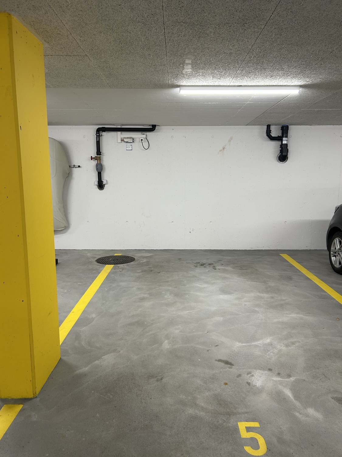 Underground slot