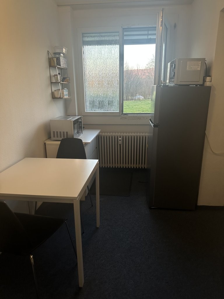 105m² commercial