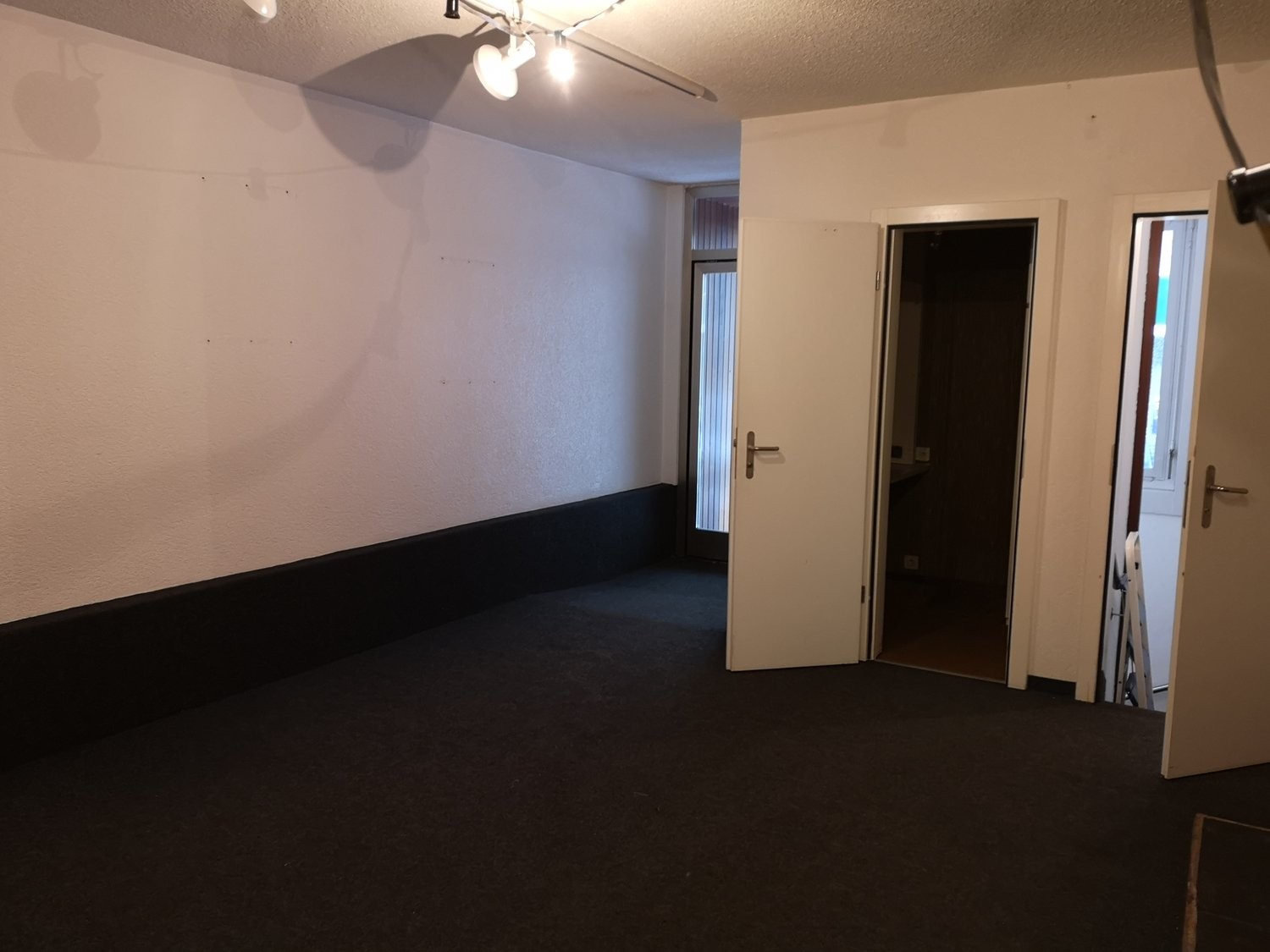 190m² Laden, Foto 4 von 4