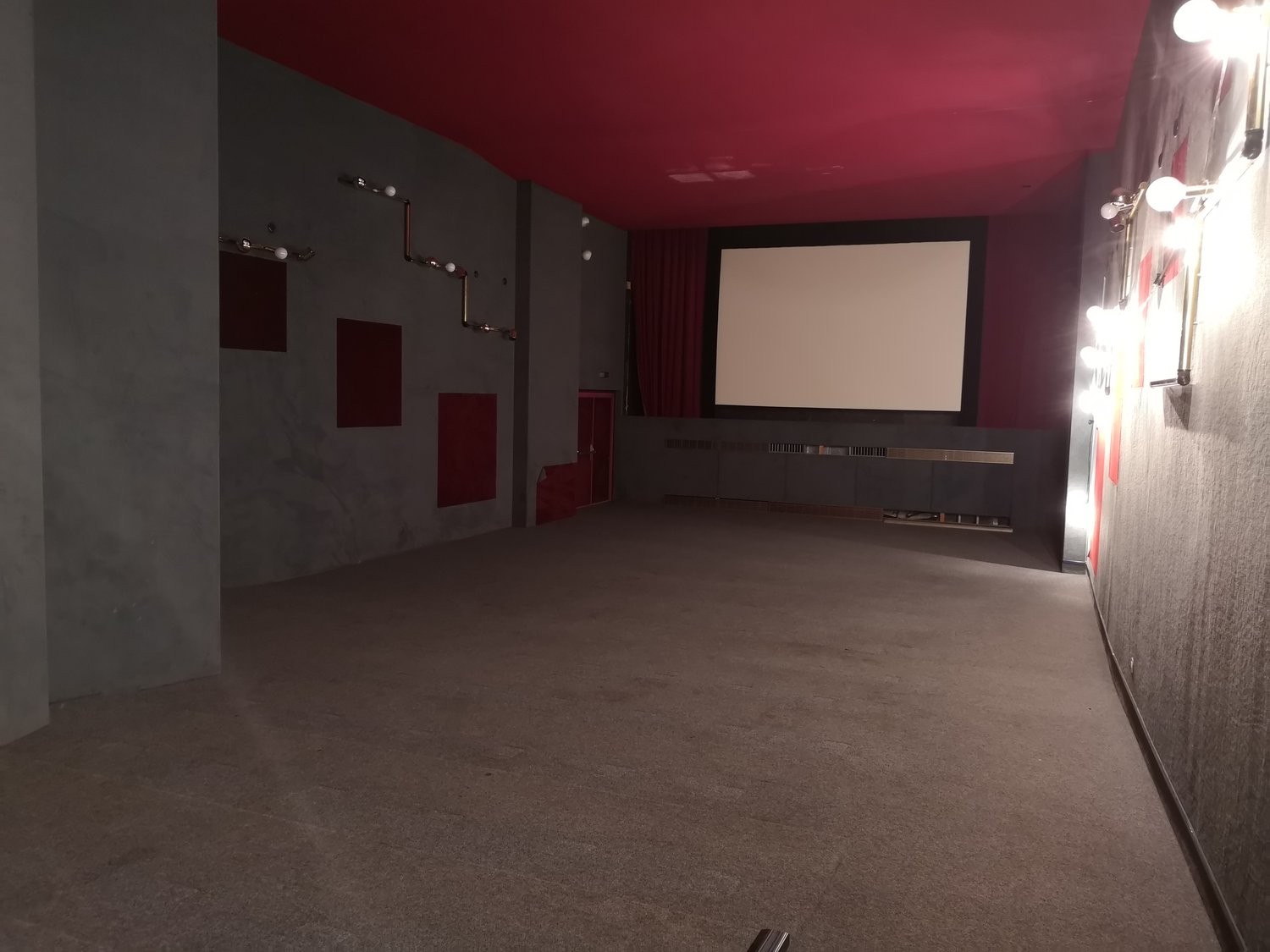 190m² Laden, Foto 1 von 4