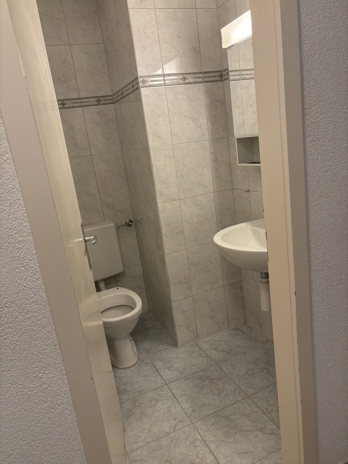 5 rooms apartment