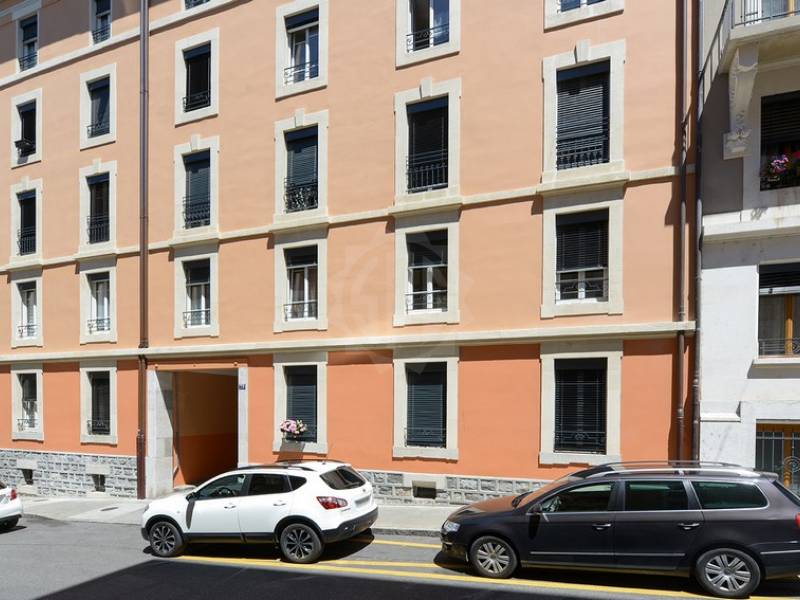 4-Zimmer-Wohnung