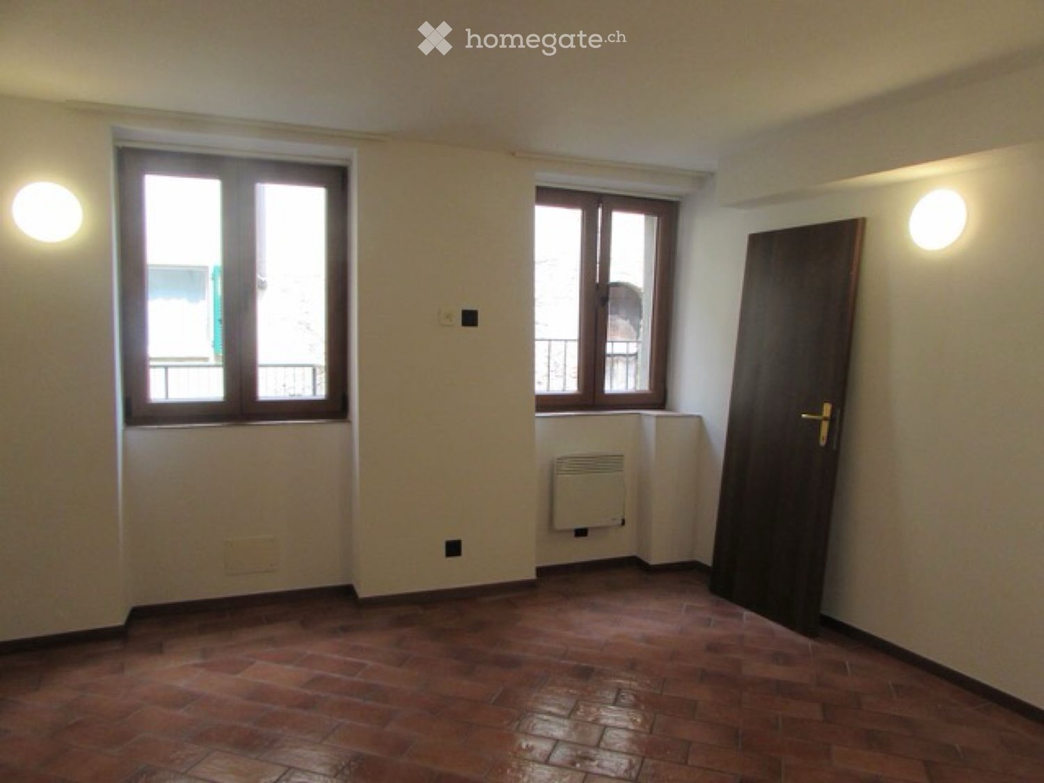 4-Zimmer-Wohnung
Zu vermieten oder zu verkaufen: Wohnung, 4,5 Zimmer, Cadepiano/Barbengo, grüne, sehr ruhige und sonnige Zone, ideal für Familien mit Kindern oder Senioren. Die Wohnung befindet sich im Erdgeschoss, Einkaufszentren sind fünf Minuten zu Fuss entfernt, Schulen in der Nähe, öffentliche, Foto 5 von 5