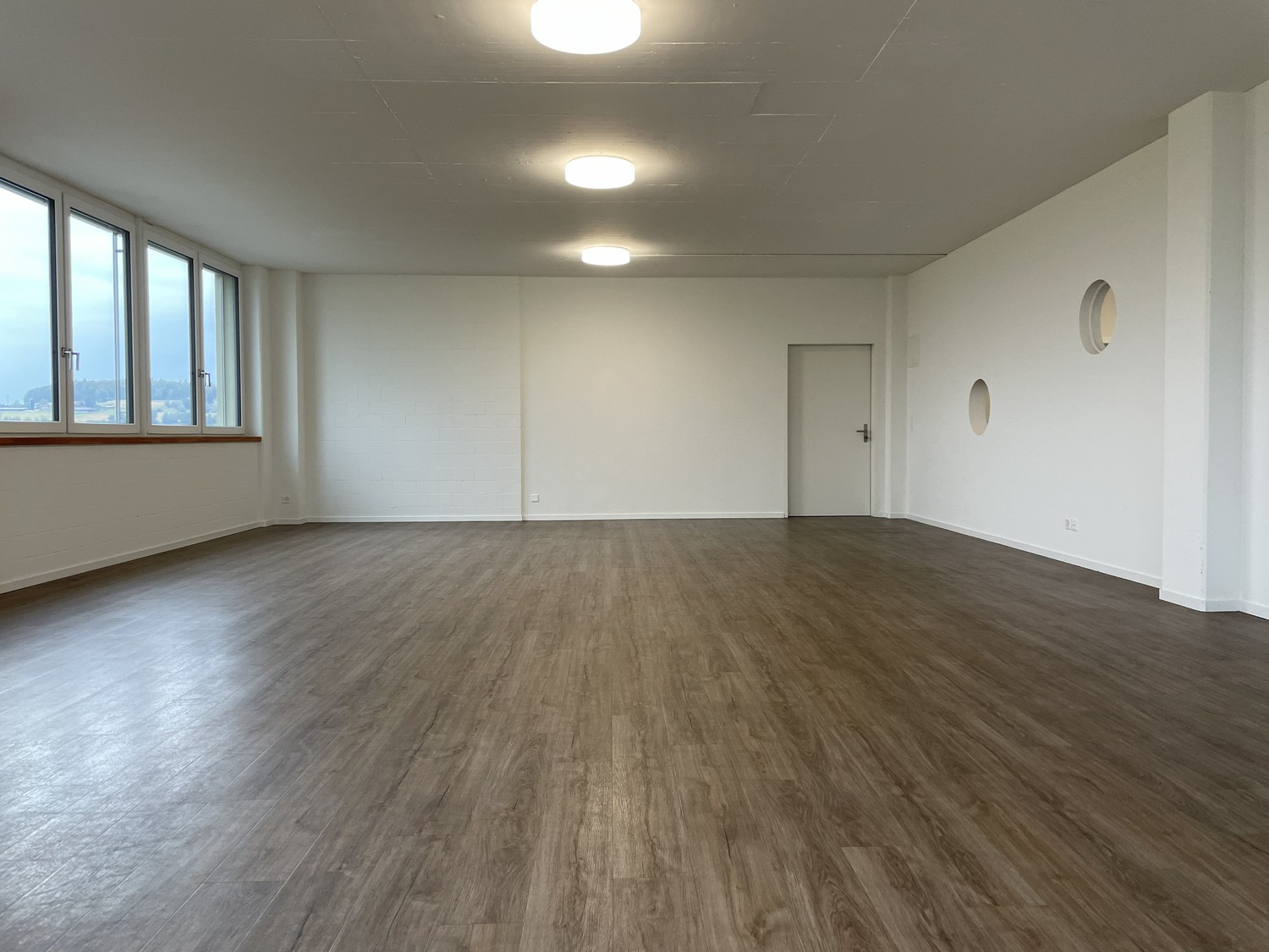 166m² commercial