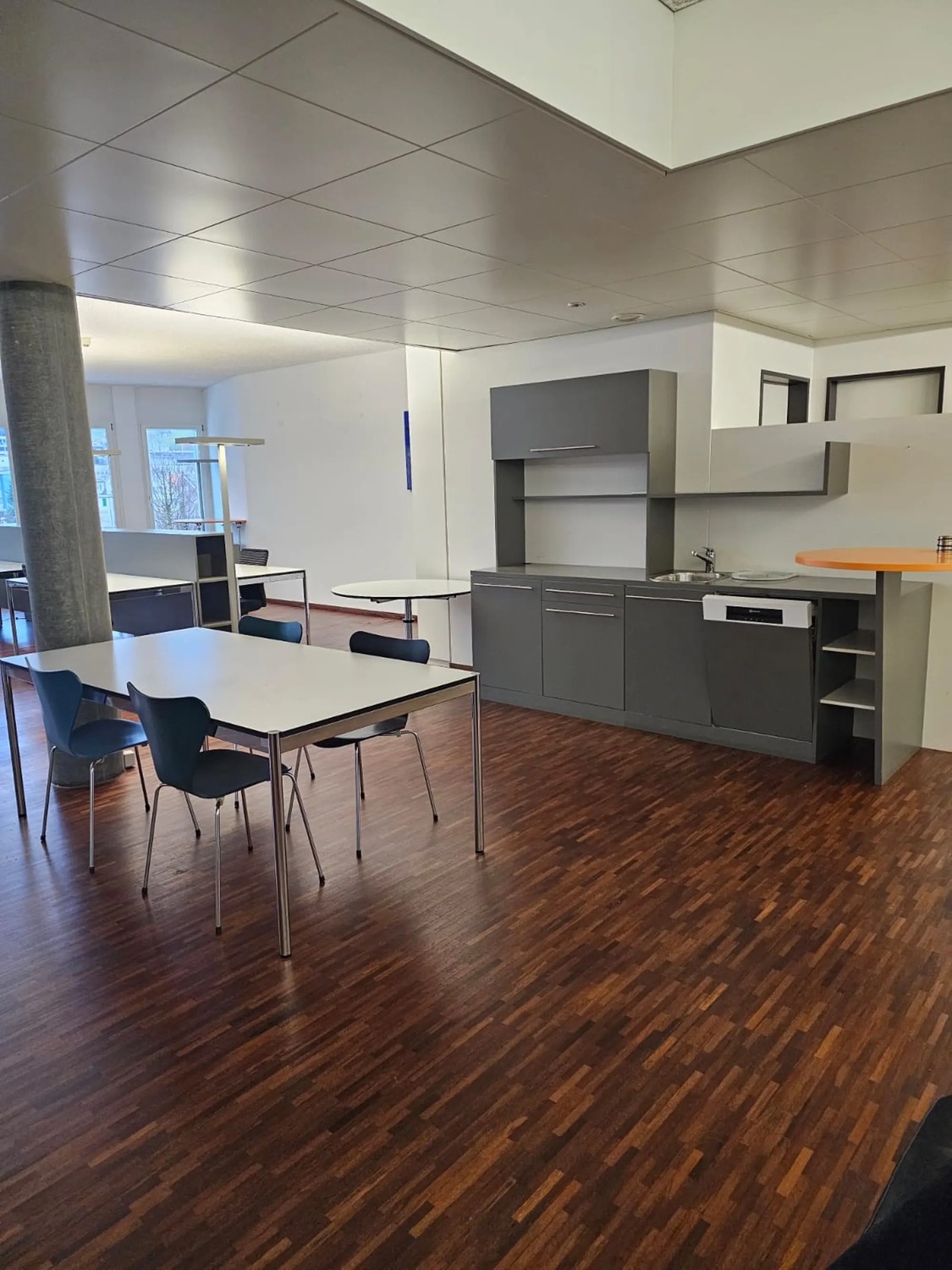 Office, Foto 2 von 10