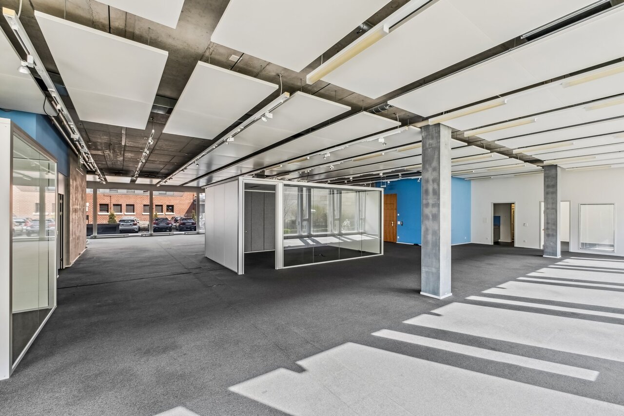 426m² office, Foto 1 von 7