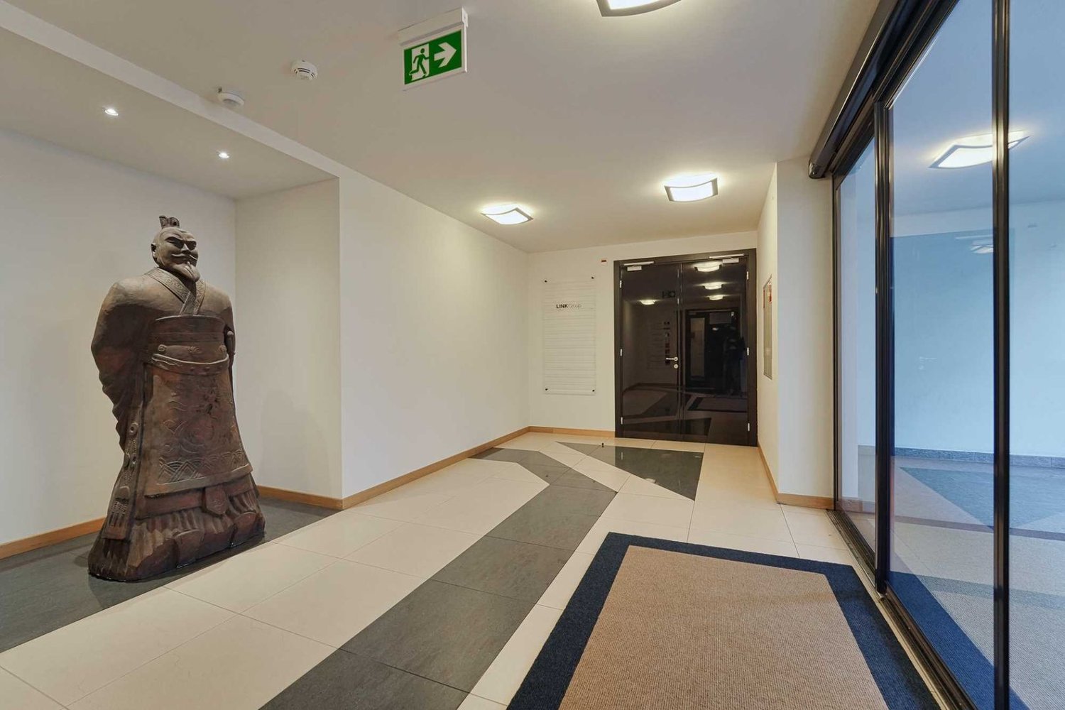 Office, Foto 5 von 5