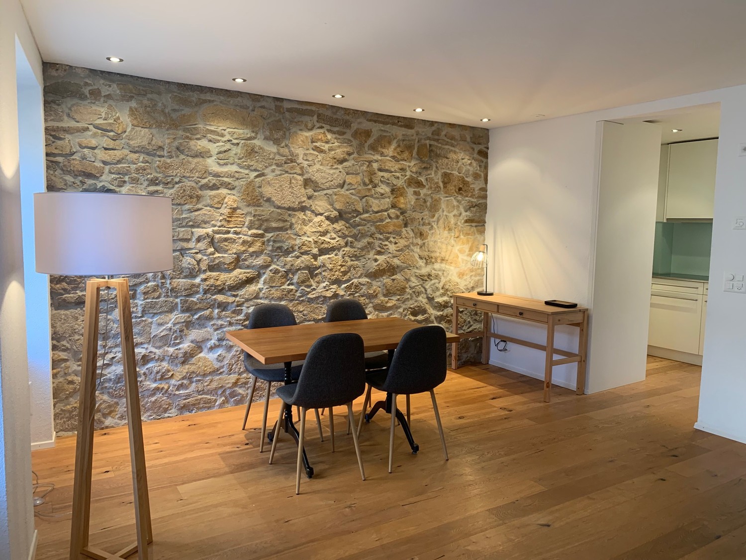 2 rooms furnished flat
