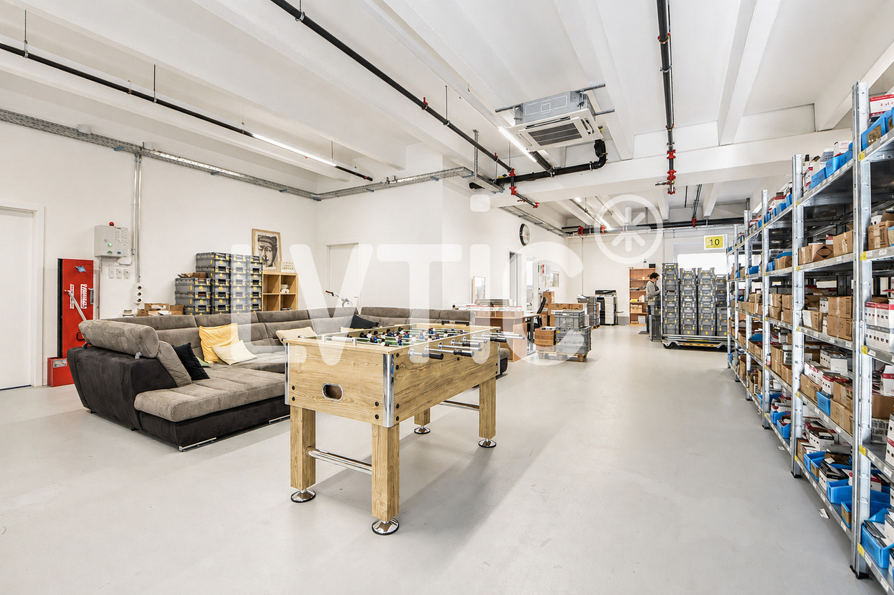1560m² Industrieobjekt