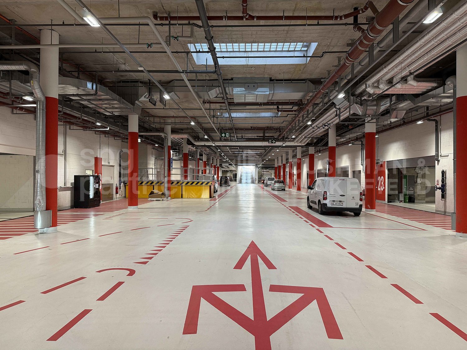 500m² Gewerbe, Foto 3 von 4