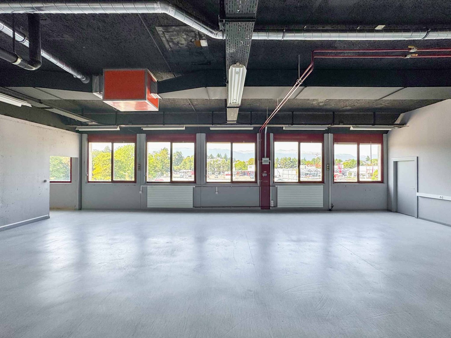 365m² commercial, Foto 1 von 10