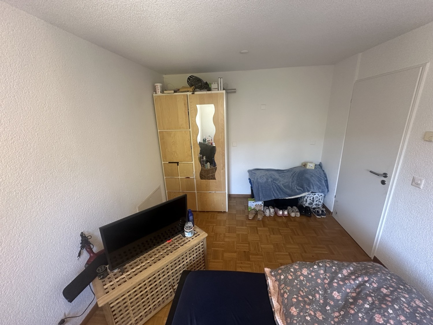 Room in a shared flat, Foto 1 von 6
