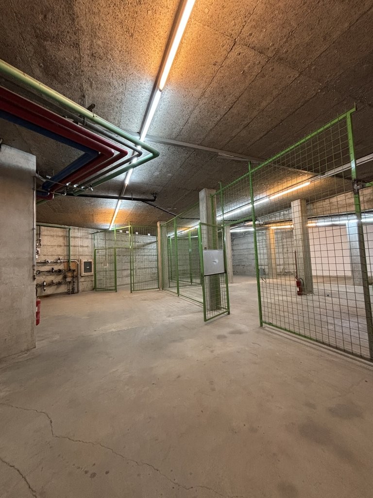 620m² commercial, Foto 3 von 10