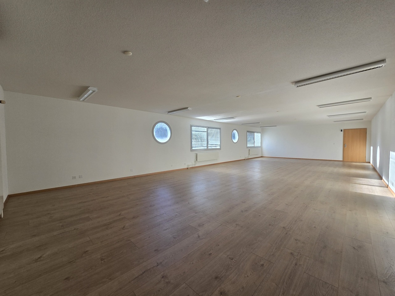 95m² commerciale