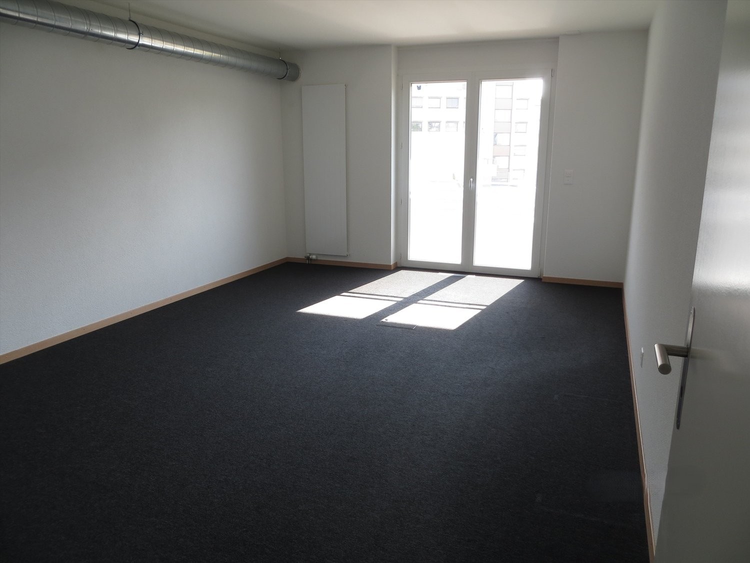 165m² office