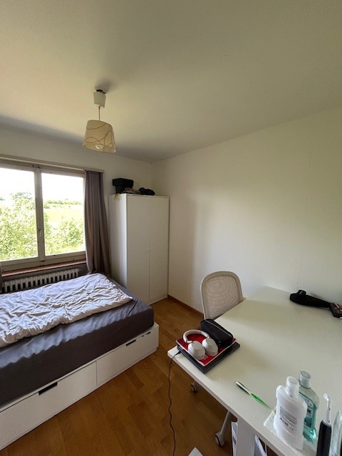 Chambre dans un appartement partagé
